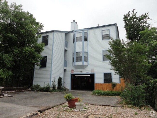 Building Photo - K202 - Hyde Park Terrace #304 Unit 304 Rental