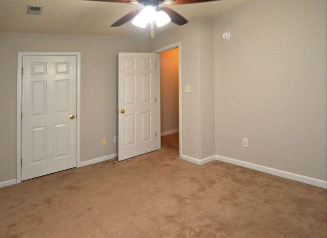 Photo - 441-B Three Creeks Court