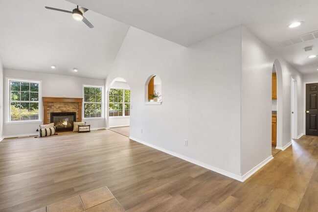 Photo - Newly Remodeled! | 4 Bedroom | 2 Bathroom ...