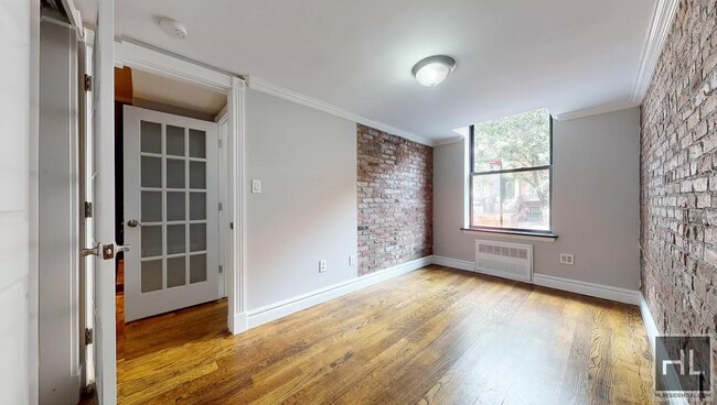 Photo - West 14th Street Unidad 01B