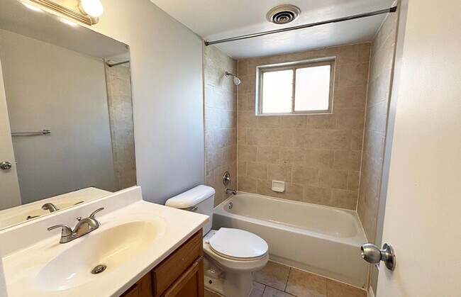 Photo - 559 Lowell Ave Unit 559-04