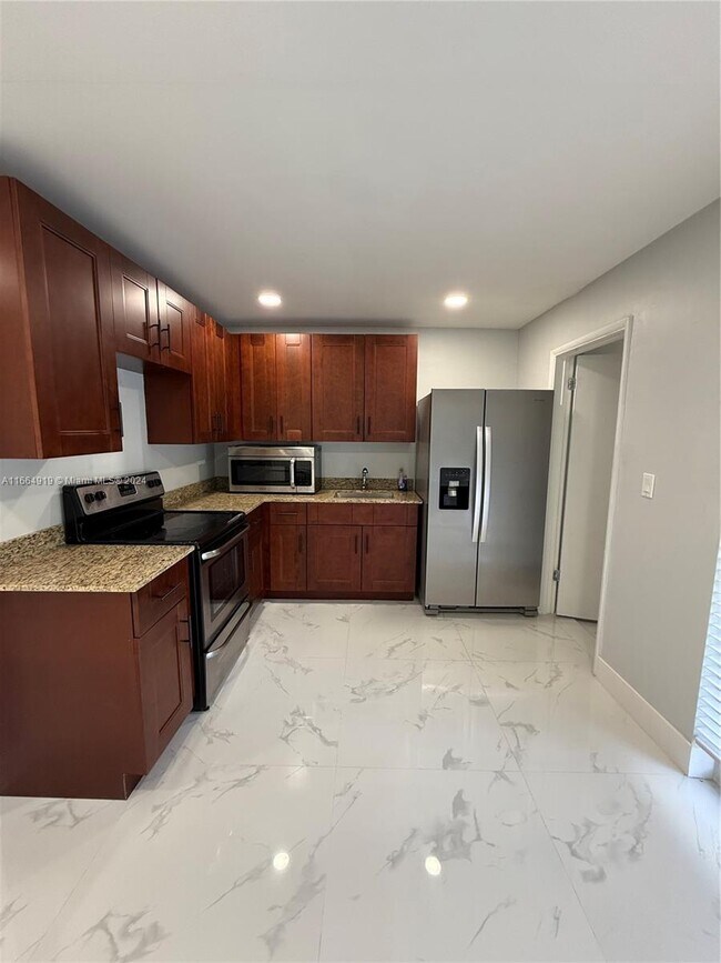 Photo - 2031 SW 63rd Ave