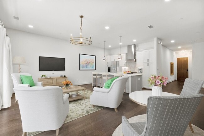 Building Photo - 15875 Spectrum Dr Unit 1106