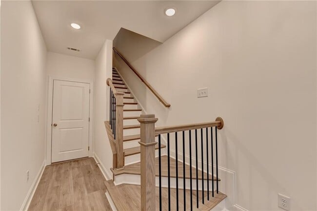 Photo - 5428 Howington Ct