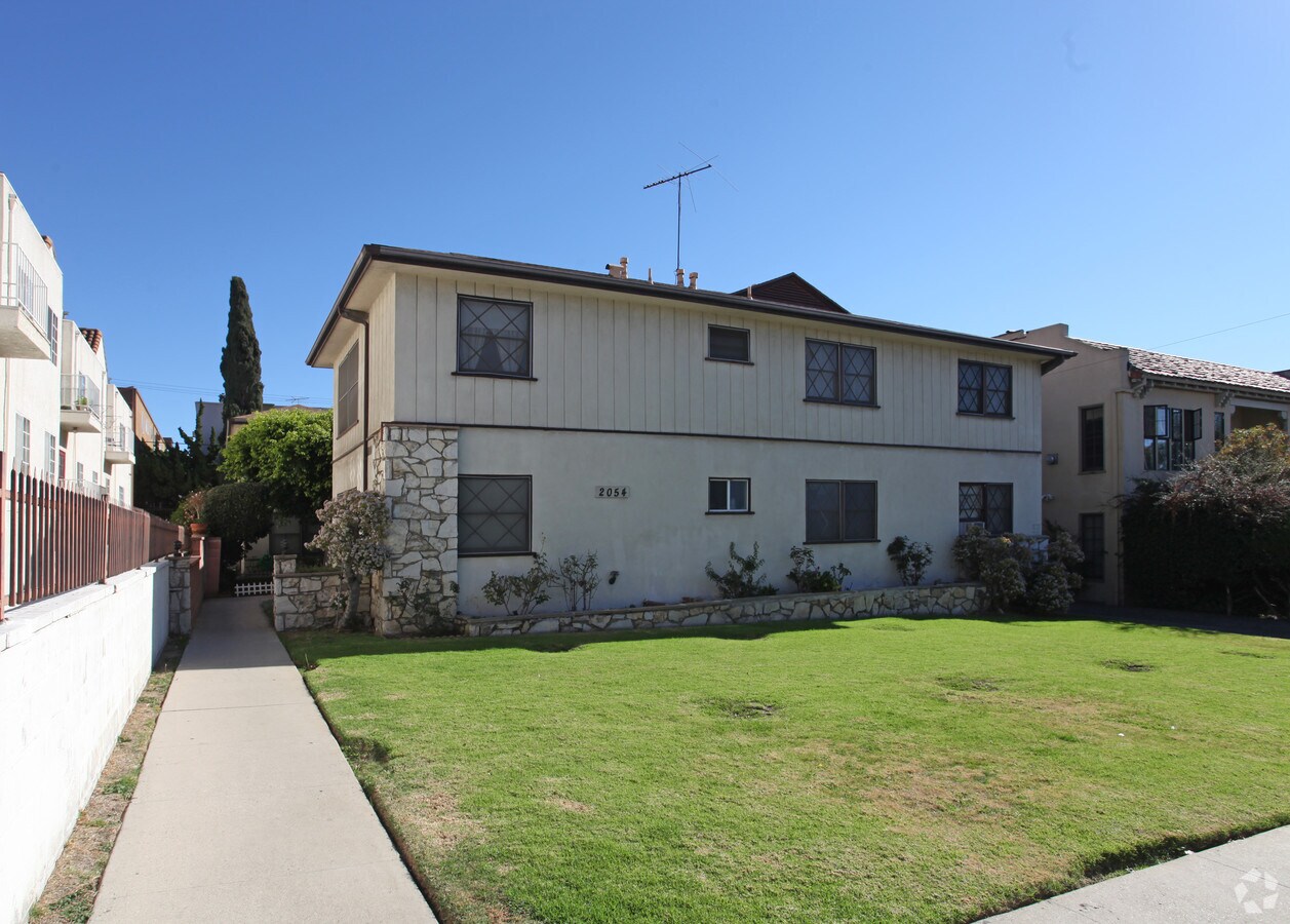 Photo - 2054 Dracena Dr