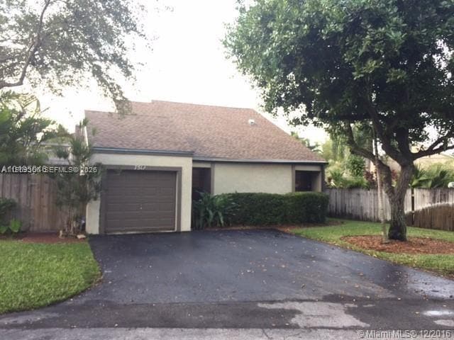 Building Photo - 7512 SW 95th Pl