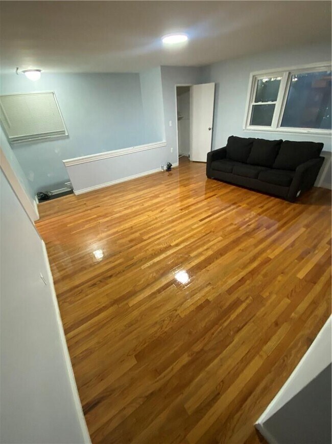 Photo - 14 Sunnyside Dr