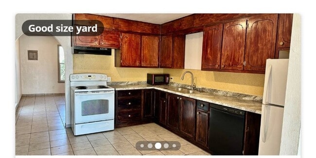 Photo - 912 W 36th St