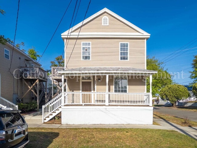 Photo - 2BR/1BA Apartment in Downtown Wilmington - Near Brooklyn Arts District - $1,400/Monthly - Pet Fri... Unit A