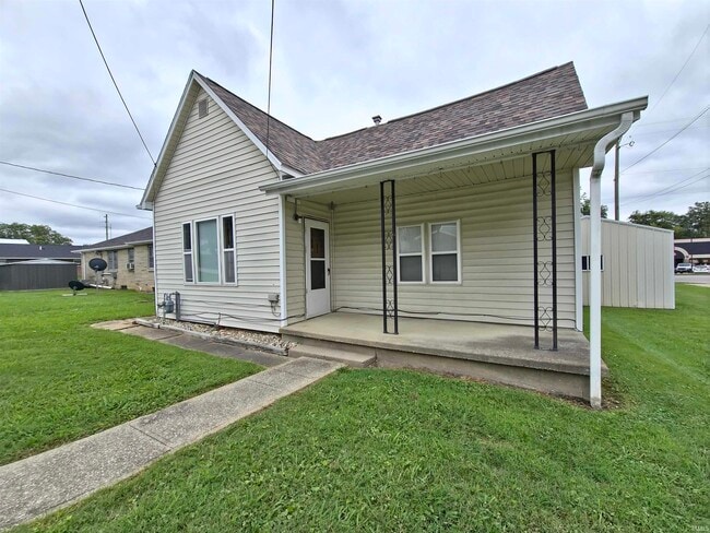 Photo - 108 S Oak St