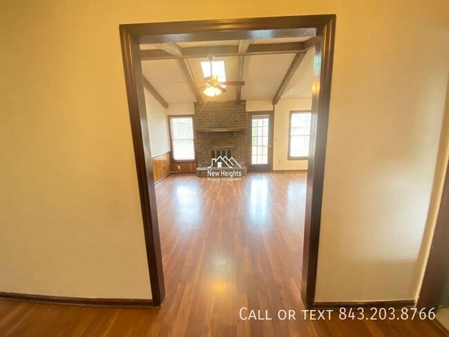 Photo - 417 Surfside Dr