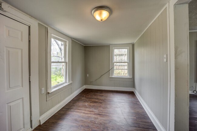 Photo - SF-036-1705 South Q Street TriPlex Unidad Studio @ 1705 1/2