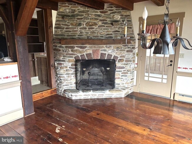 Photo - 574 Cinder Rd