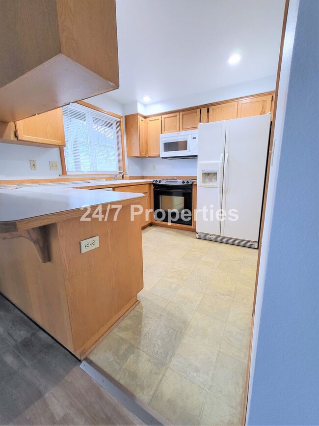 Photo - Updated 3BD | 2BA Home with Garage & Large Deck - Hillsboro