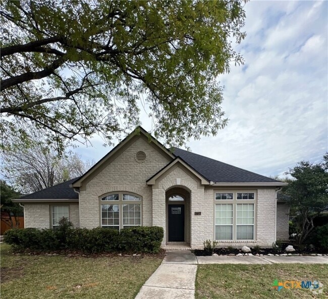 Building Photo - 1734 Oak Forest Dr Rental
