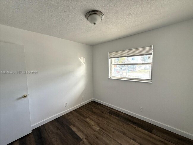 Photo - 5321 NW 23rd St Unidad 181