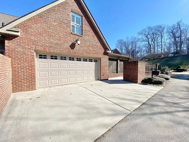 Photo - 435 Savannah Village Dr