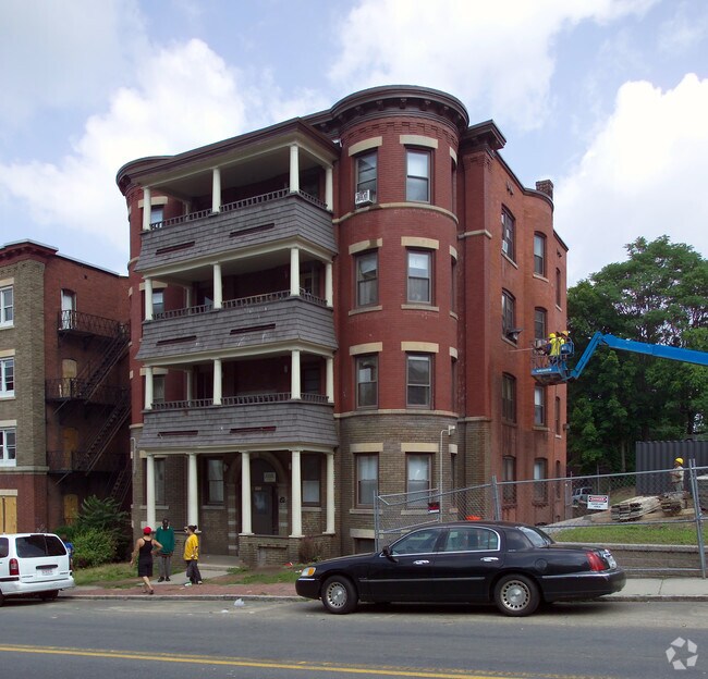 Photo - Worthington Commons