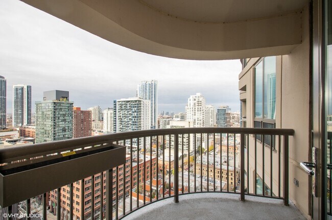 Photo - 400 N La Salle Dr Unidad 2108