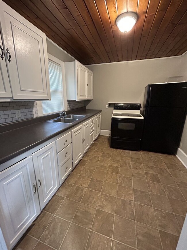 Photo - COMING SOON!  GORGEOUS 4BR/1BA - Large Cor...