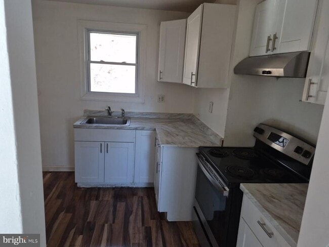 Photo - 5004 Meadowbrook Dr