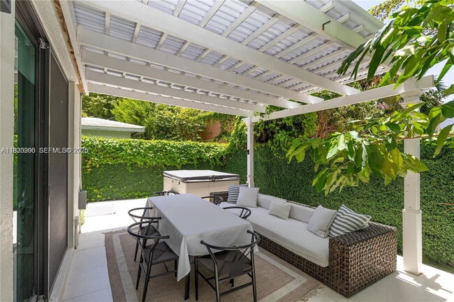 Photo - 1150 98th St