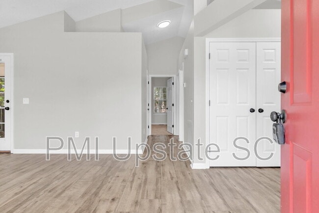 Photo - 244 Oak Valley Dr