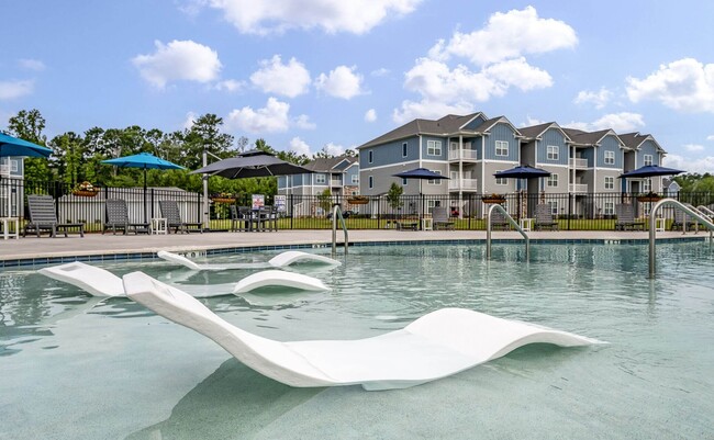 Photo - The Palms at Edgewater