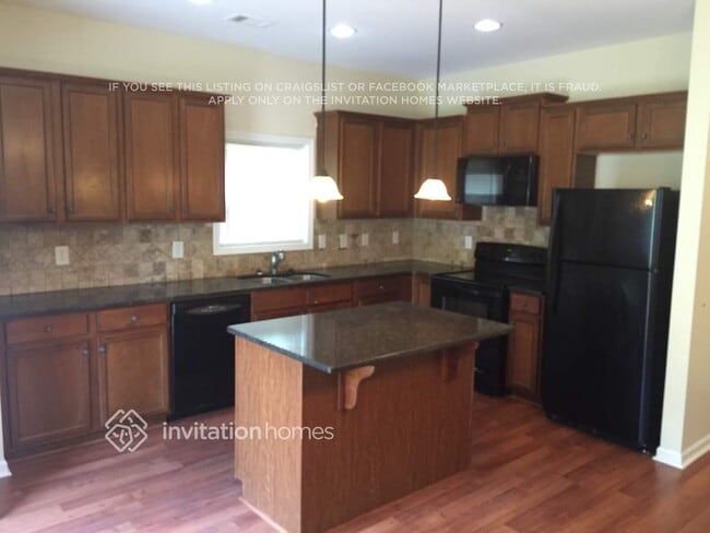 Photo - 261 Ascott Ln