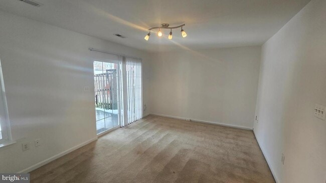 Photo - 9203 Acer Ln