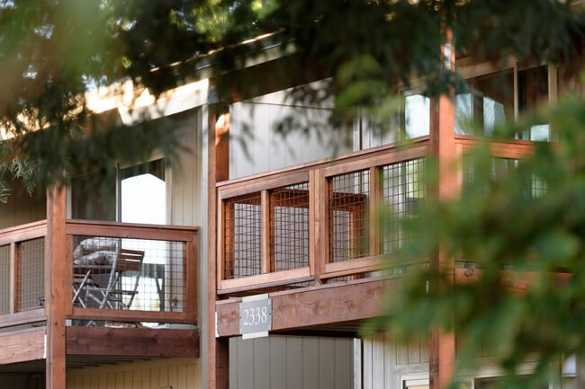 Photo - American River Commons