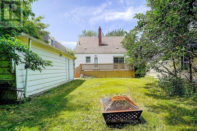Photo - 335 Willowdale Ave