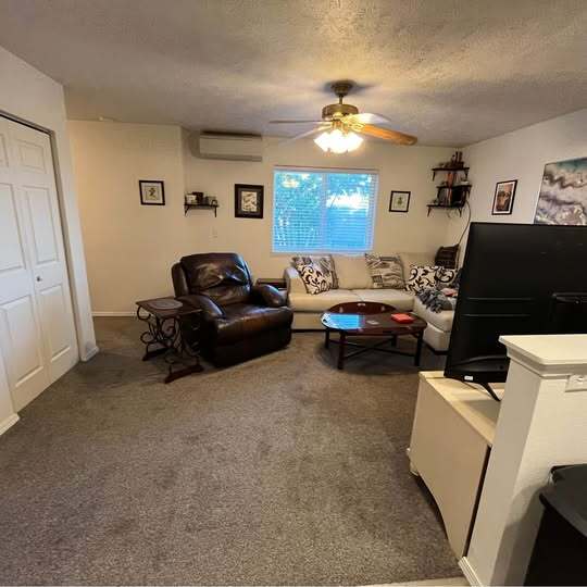 Photo - 1701 E Boone Ave