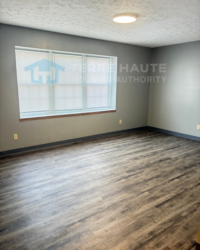 Habitación familiar - 1919 Tippecanoe St