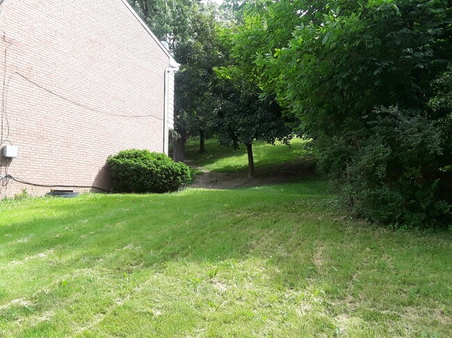 Photo - 610 Sloop Rd