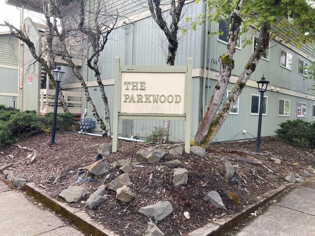 Photo - (PKW 8) Remodeled  2 Bedroom/1Bath Unit 08