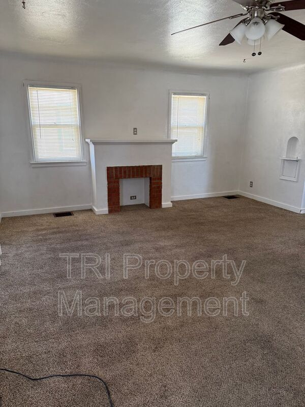 Photo - 2224 9th Ave