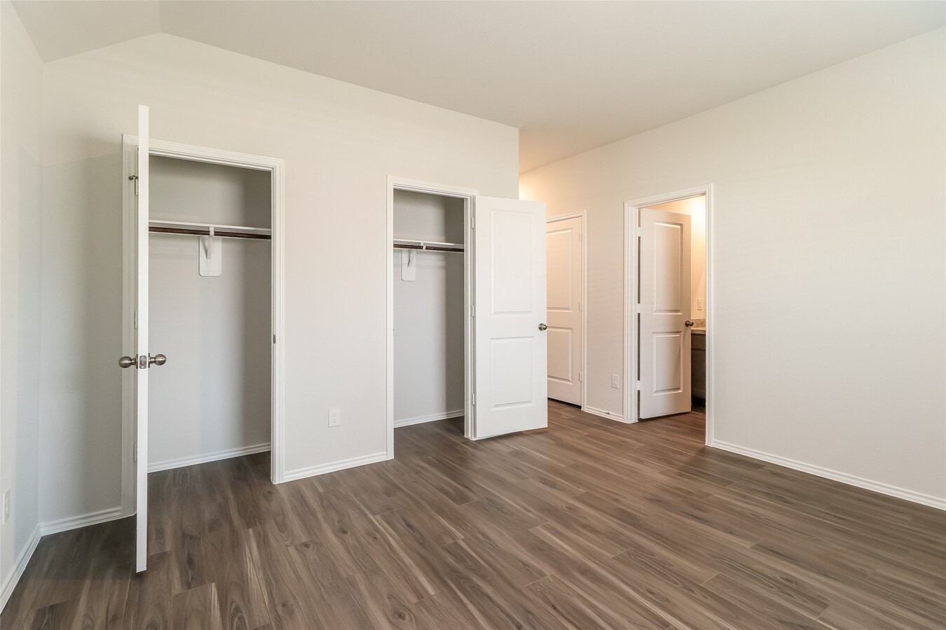 Photo - 2465 Carp Dr