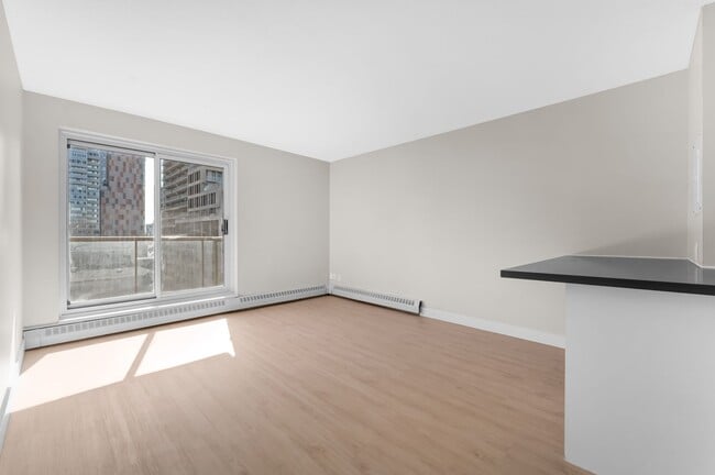 Photo - 145 York St Unit 904