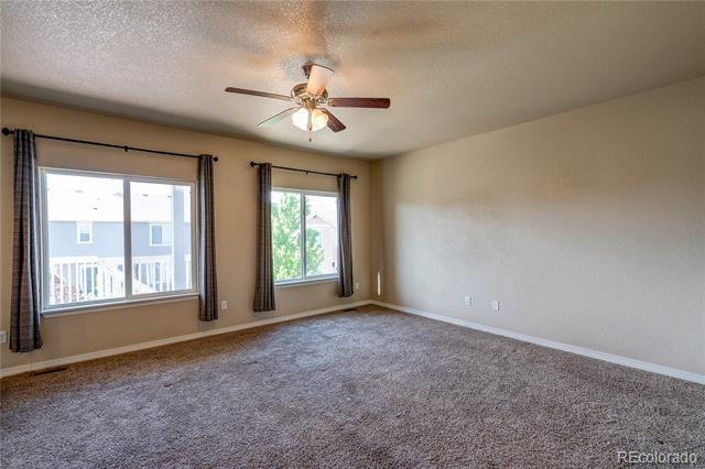 Photo - 957 Salmon Pond Way