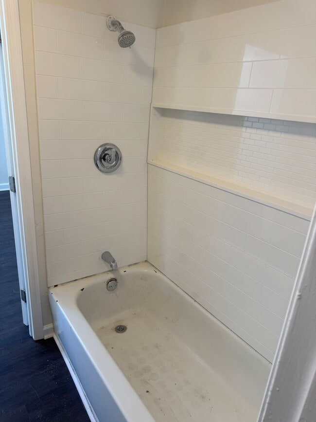 Photo - COZY 2/1 HOME MINUTES FROM DOWNTOWN COLUMBIA