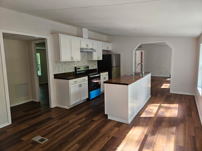 Photo - 2916 Guava Ct