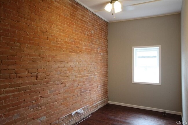 Photo - 268 State St