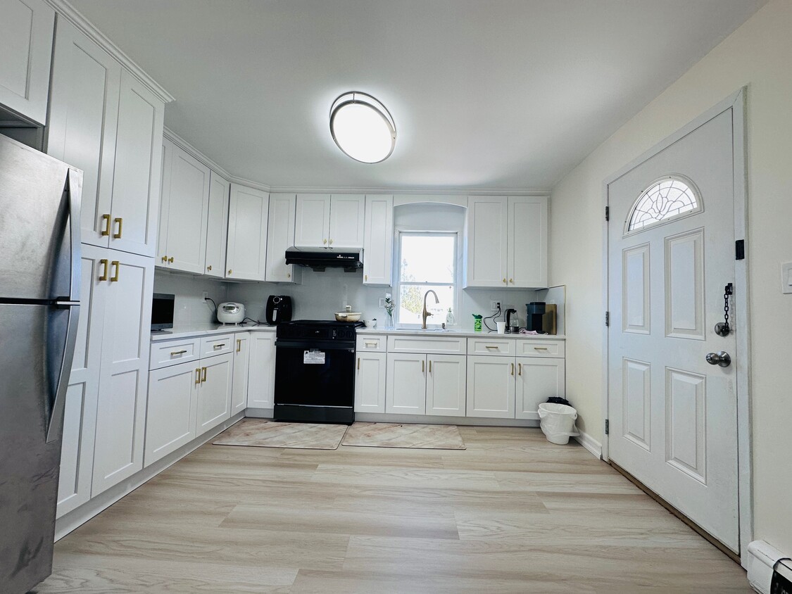 Photo - 25610 60th Ave (Little Neck, NY)