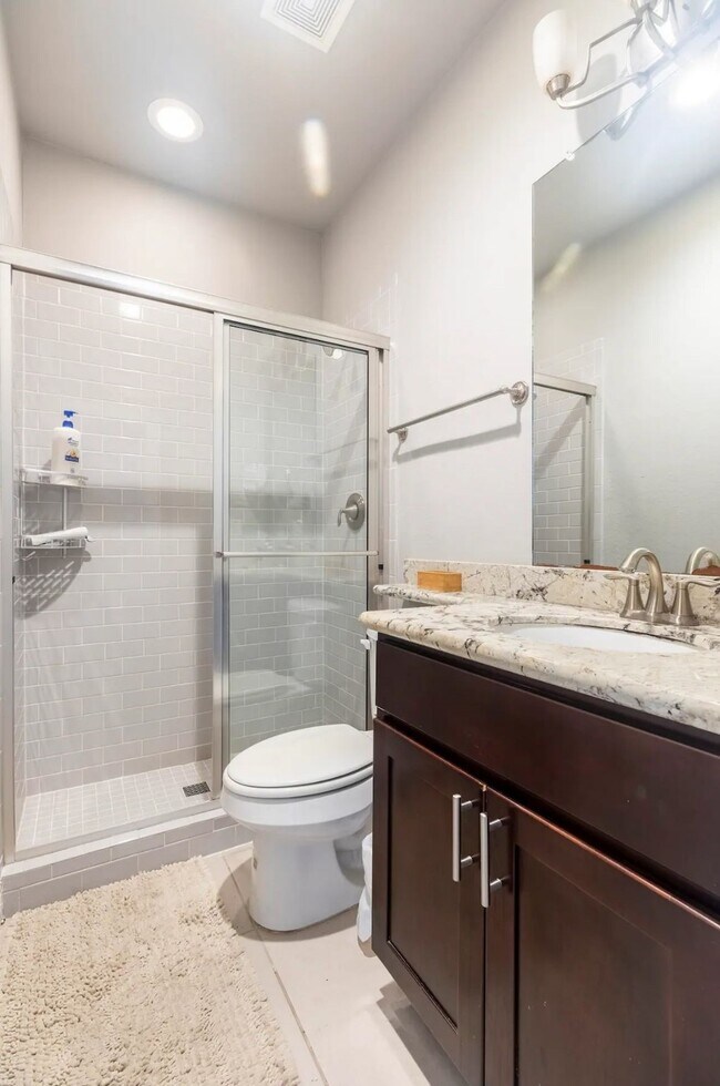Photo - 1413 Holly St
