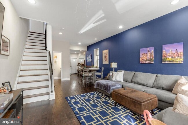 Photo - 2652 Livingston St Townhome