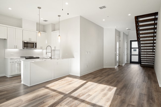 Photo - 12001 Vista Parke Dr