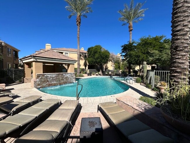 Photo - 7887 N 16th St