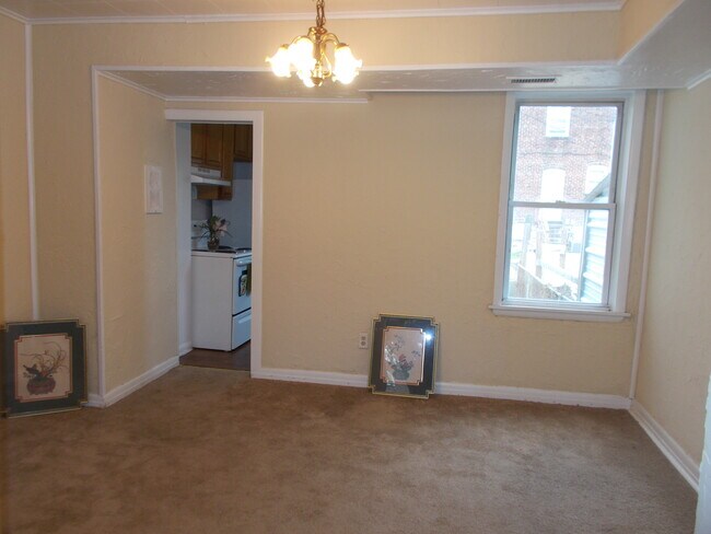 Photo - 49 Talbott St