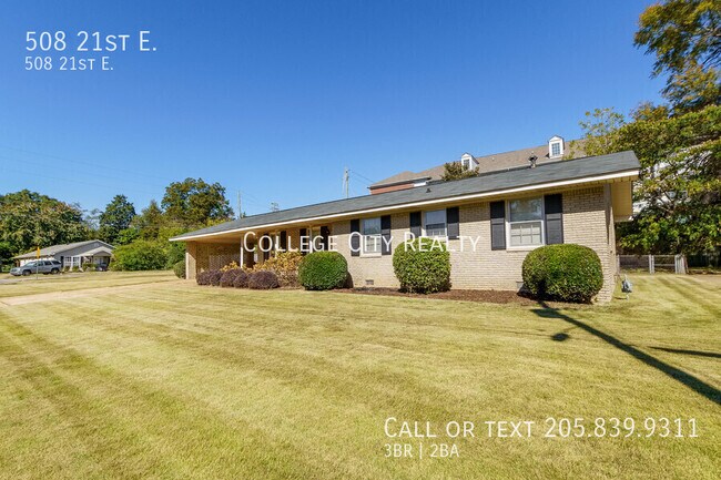 Photo - 508 21st St E